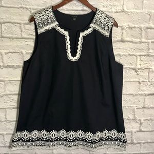Sleeveless Lace Detail Top